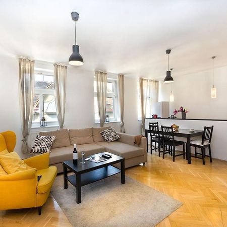 Ambiente Serviced Apartments - Tallerova 브라티슬라바 외부 사진