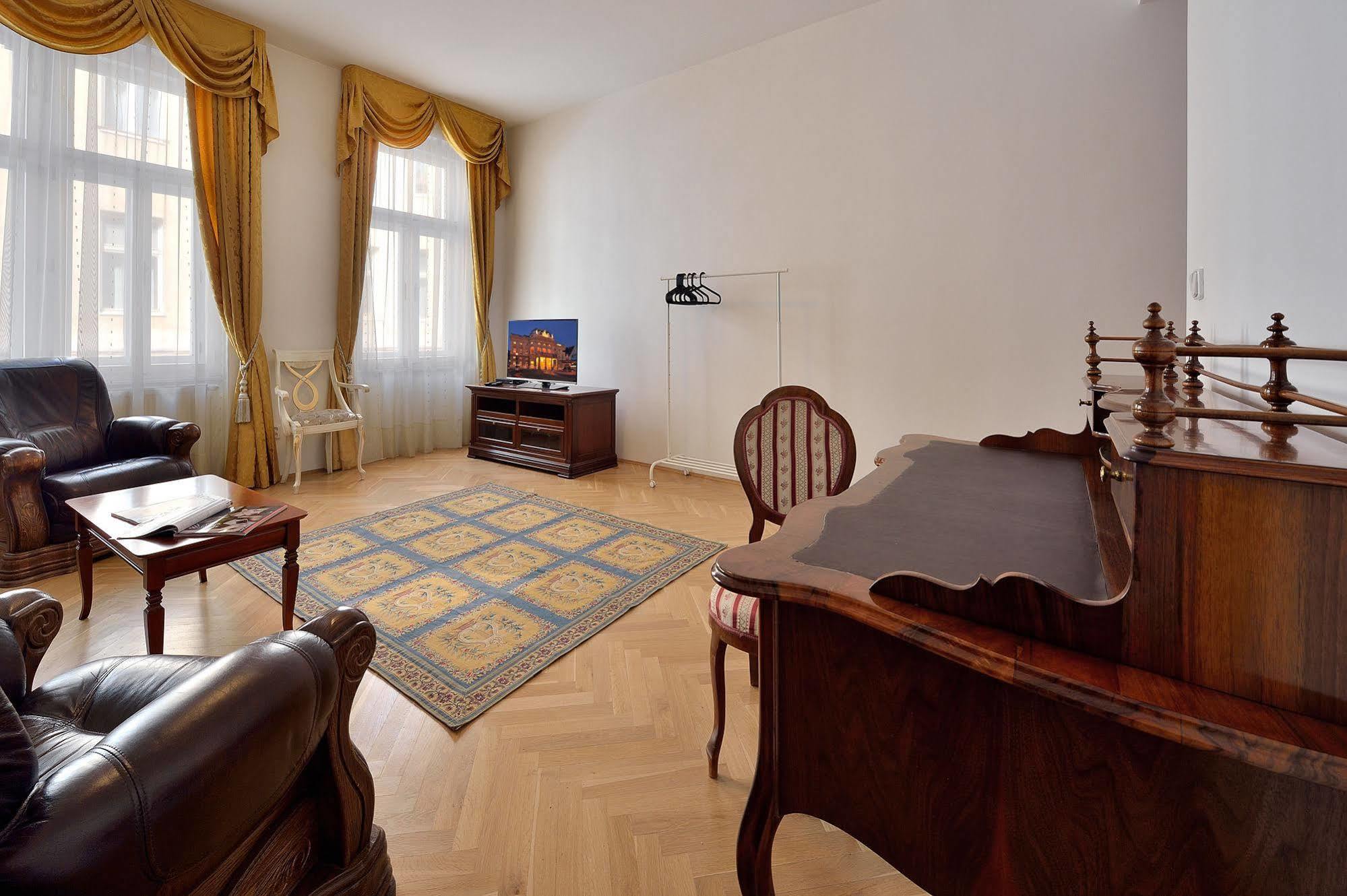 Ambiente Serviced Apartments - Tallerova 브라티슬라바 외부 사진