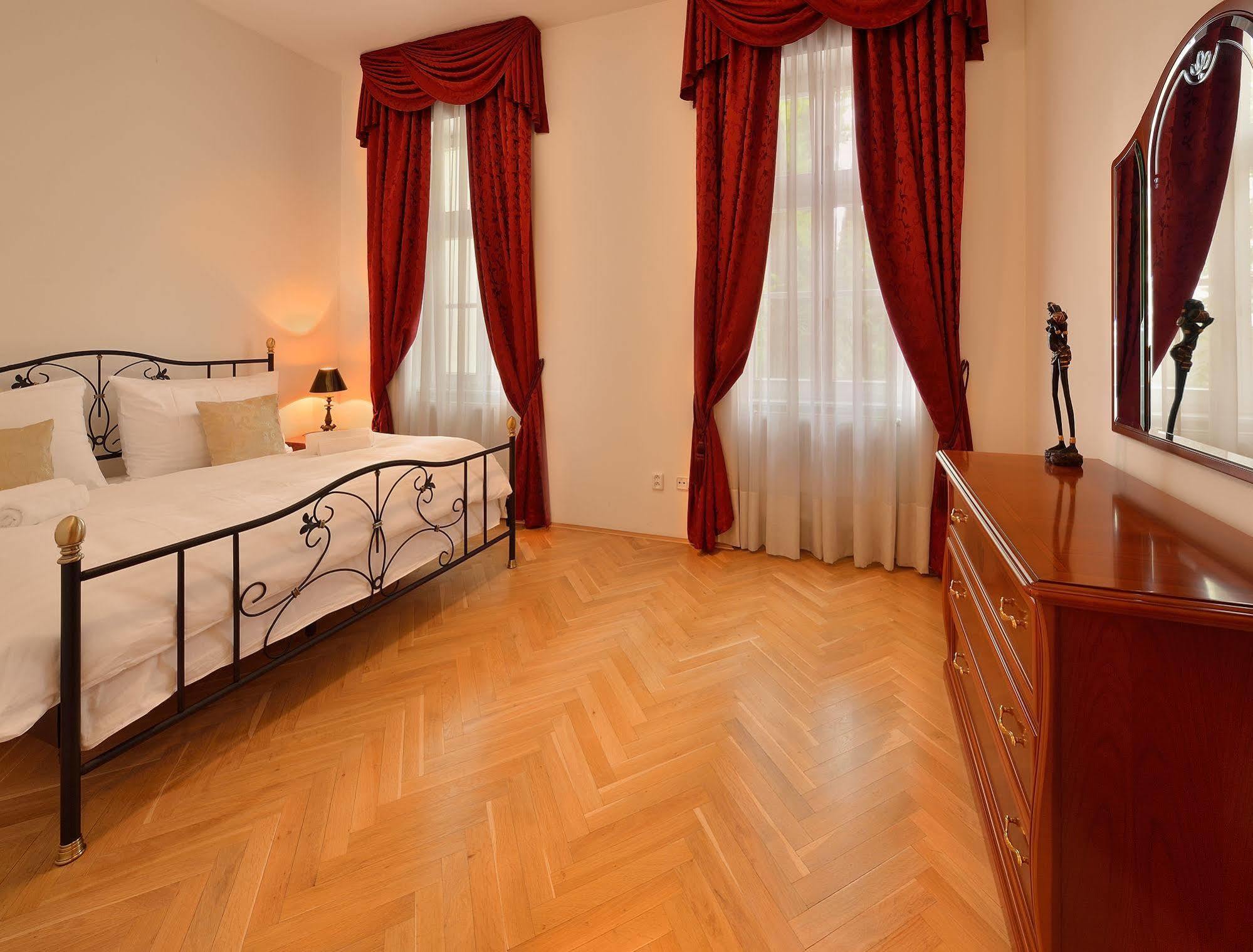 Ambiente Serviced Apartments - Tallerova 브라티슬라바 외부 사진