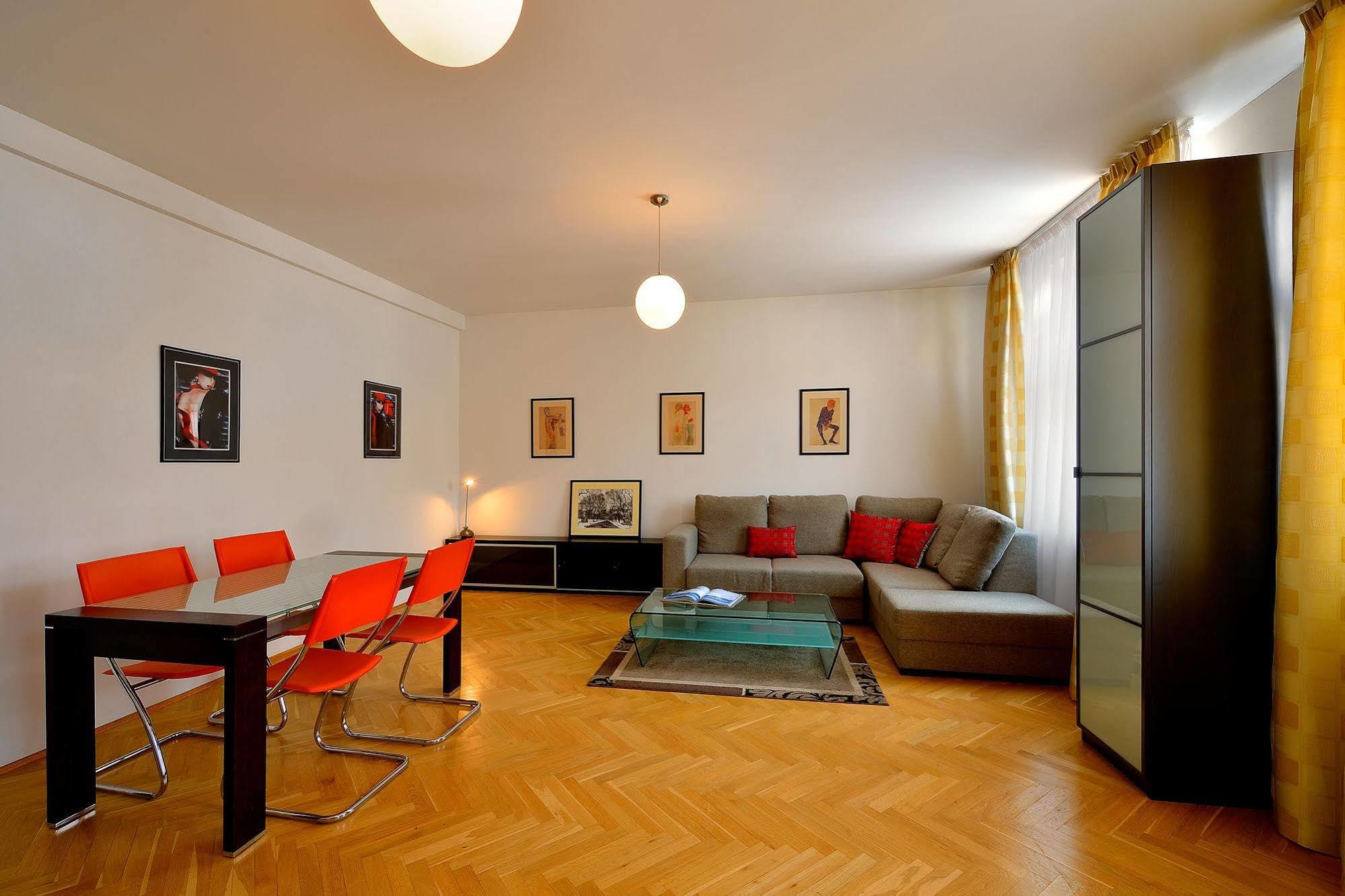 Ambiente Serviced Apartments - Tallerova 브라티슬라바 외부 사진